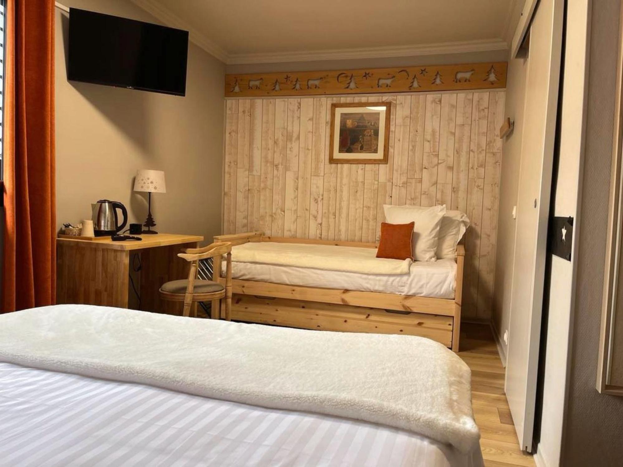 Hotel La Rencluse Saint-Mamet المظهر الخارجي الصورة