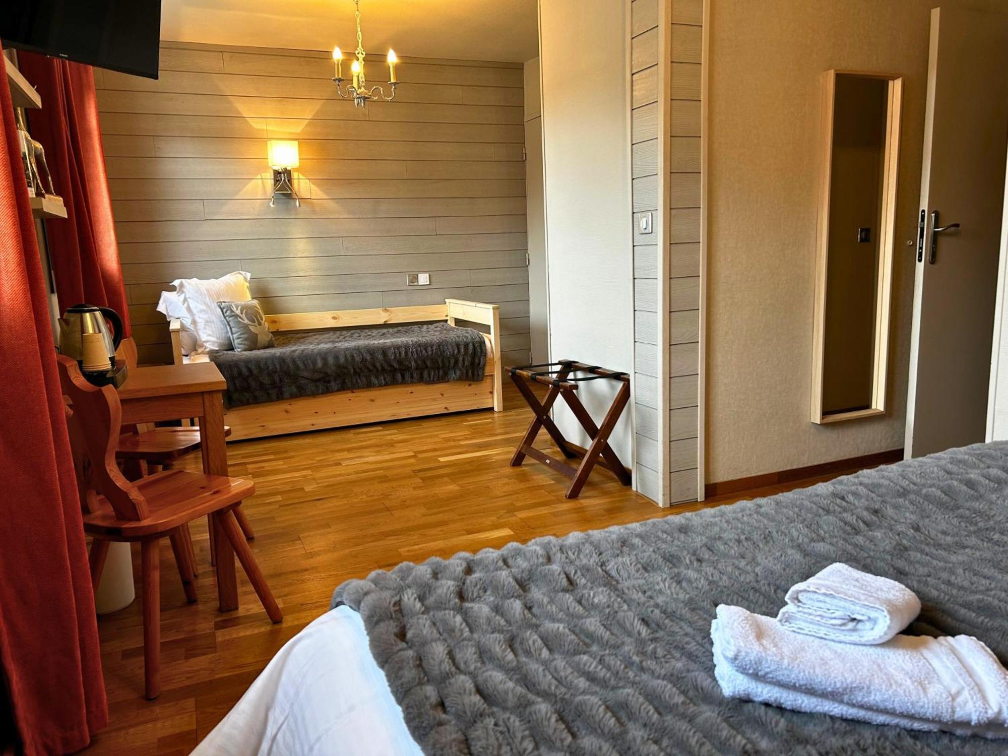 Hotel La Rencluse Saint-Mamet المظهر الخارجي الصورة